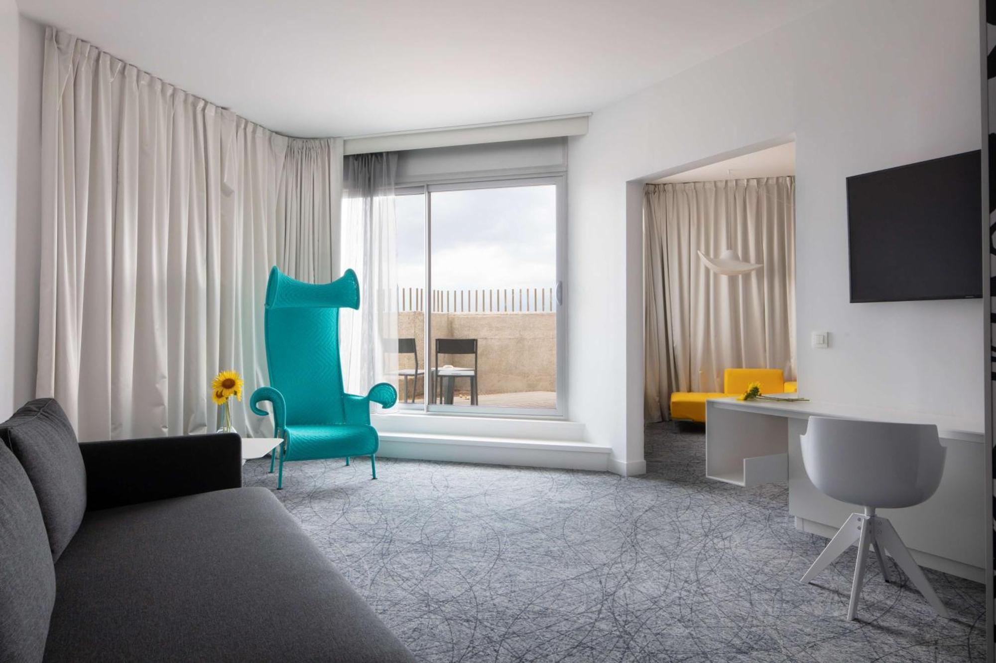 Nhow Hotel
